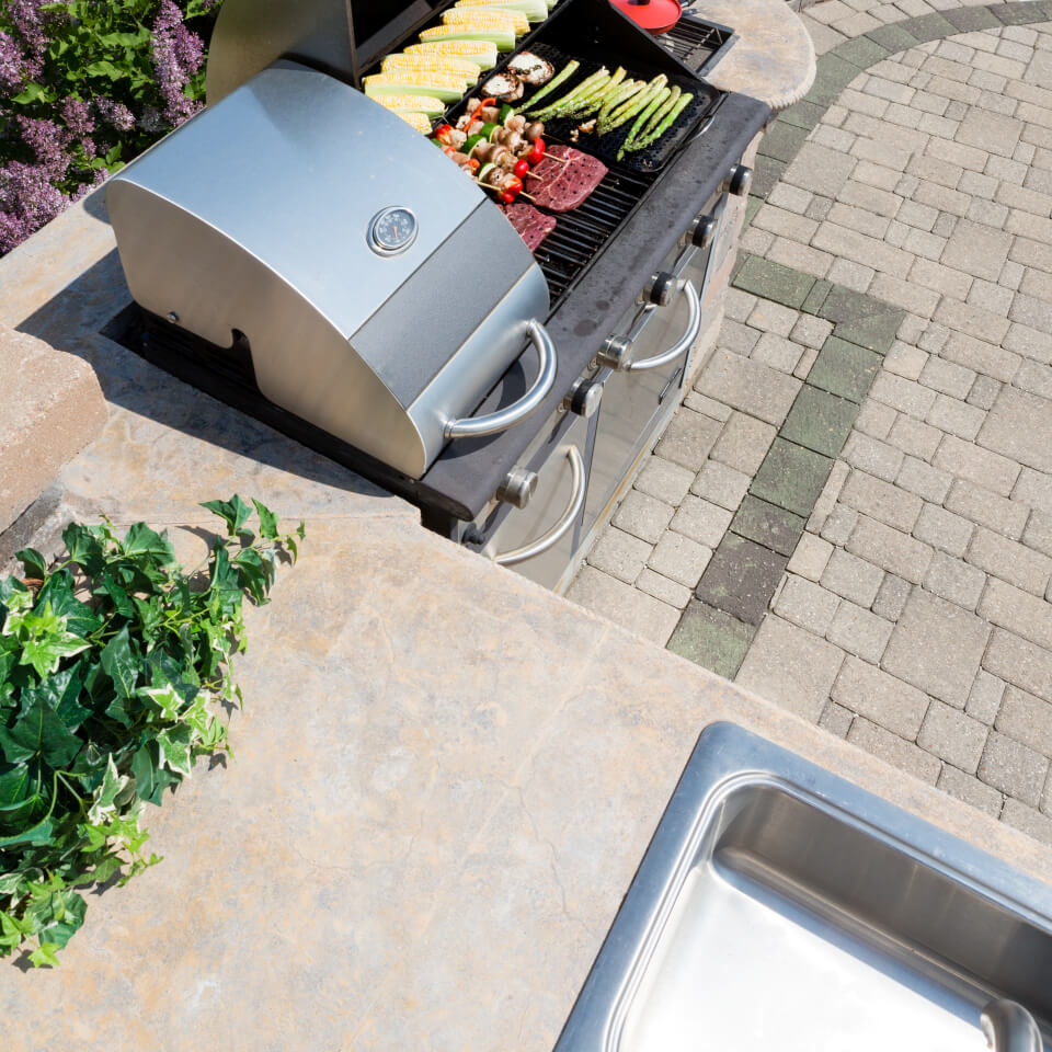 Outdoor Custom Kitchens