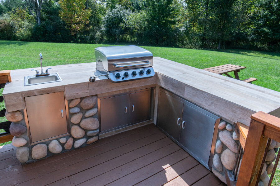 Outdoor Kitchen Contractors